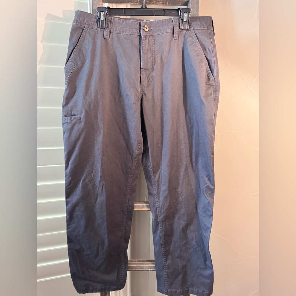 Field & Stream Men's Gray Chinos